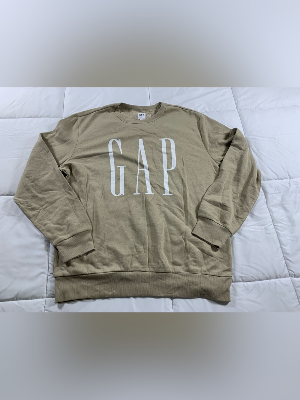 Like new GAP sweatshirt womens size L